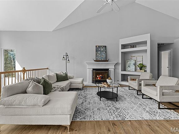 5th image of 2326 Silver Lake Estates Dr