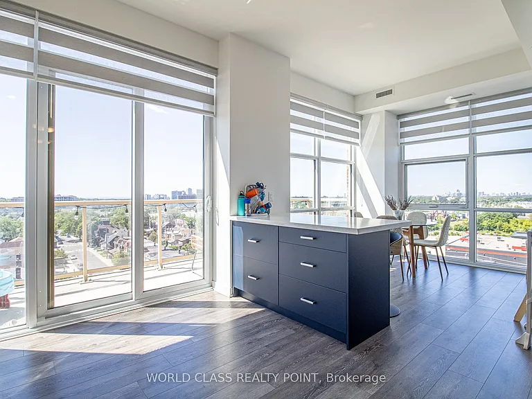 1787 Saint Clair Ave W #906 — Photo 2
