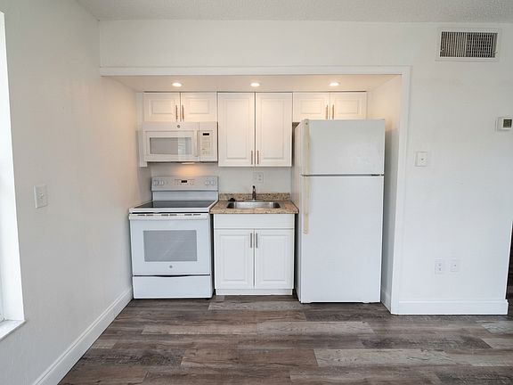 5th image of 5317 Curry Ford Rd APT O201