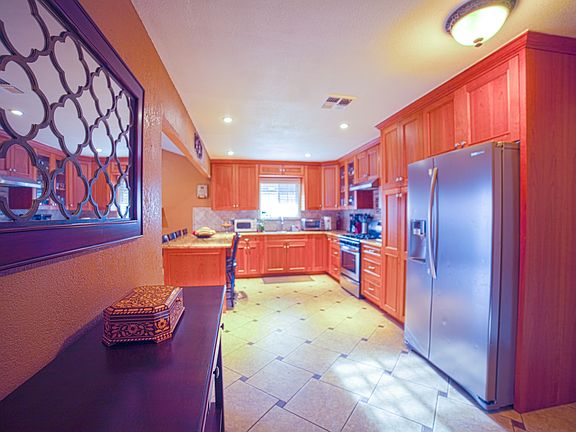 4th image of 1700 Judy Ct