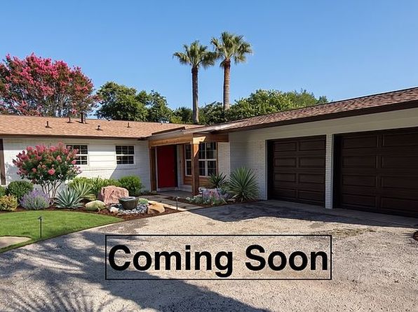6818 Moss Oak Dr