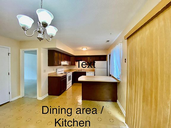 KITCHEN / DINING ROOM
