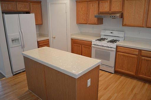 3rd image of 5984 Lingering Breeze St
