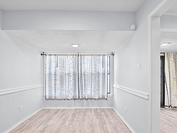 2nd image of 6907 Avenue W