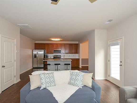 5th image of 336 Alcovy Way