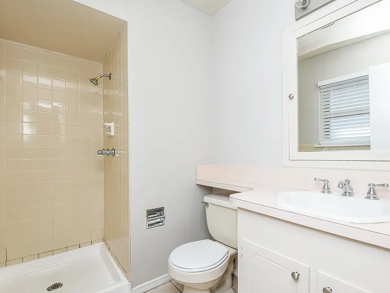 2532 Belhaven Dr — Photo 14