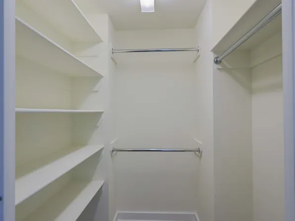 450 West 42nd Street image 10 of 31