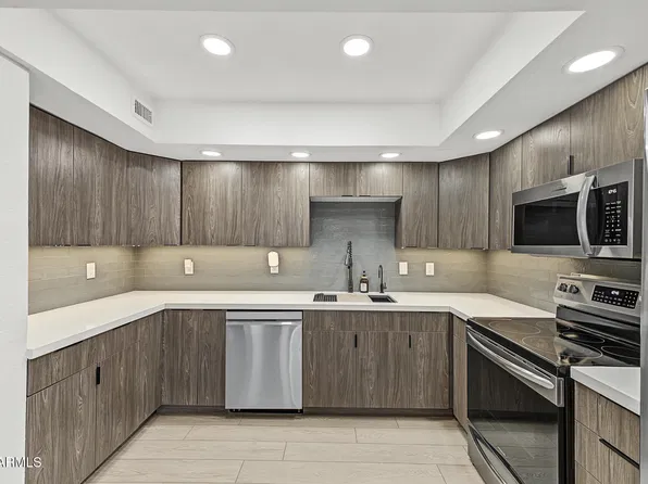 4138 E LARKSPUR Drive, Phoenix, AZ 85032