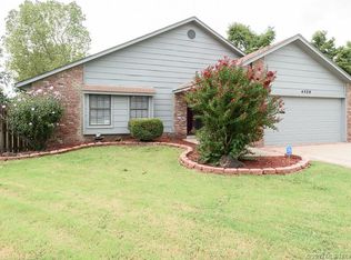4520 W Queens St, Broken Arrow, OK 74012
