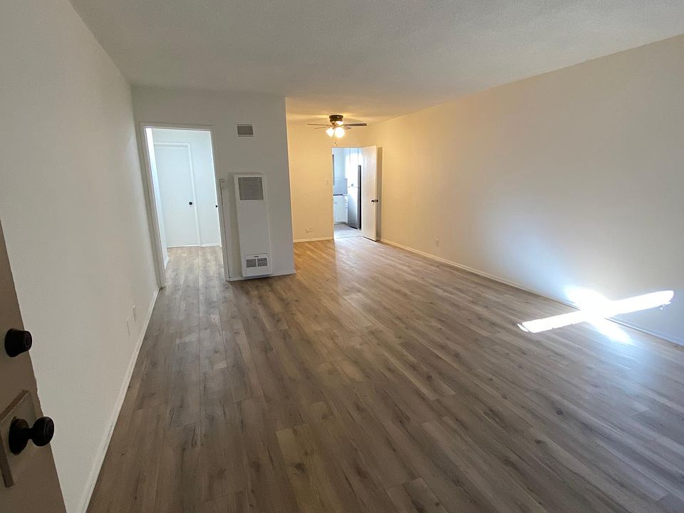 1st image of 1759 Winona Blvd #5