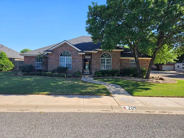 209 Sooner St, Wolfforth, TX 79382