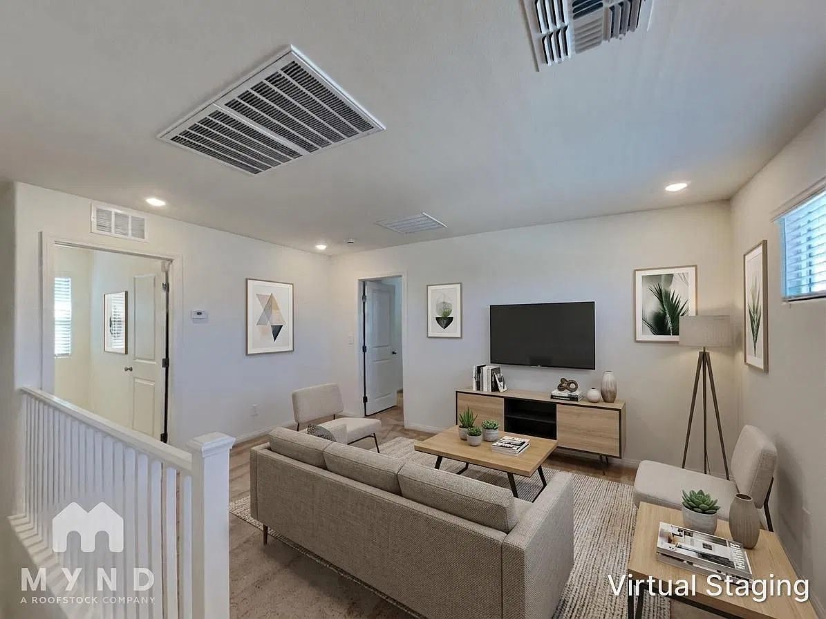 3 bed, 2.5 bath, 1864 sqft, $2,295 — Photo 3