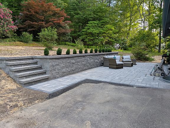 3rd image of 43 Pinelock Dr