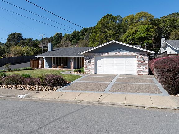 2nd image of 255 Knight Drive