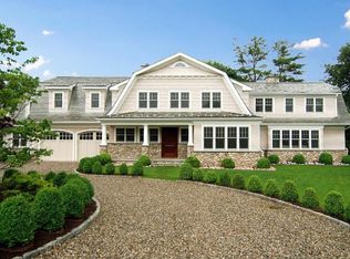 47 Island Dr, Rye, NY 10580