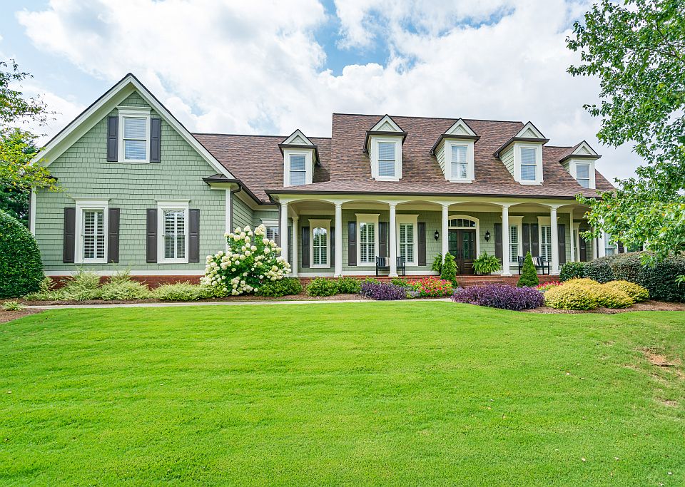 1st image of 2051 Fairhill Ln NW