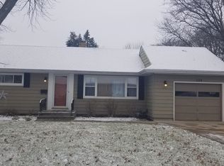 524 N Aldine St, Elgin, IL 60123