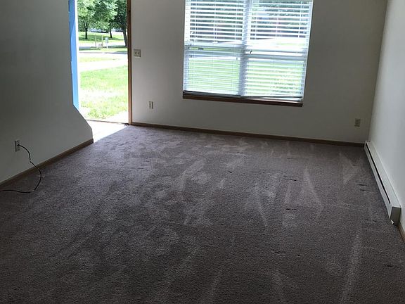 3rd image of 1575 Athena Dr