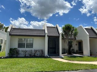 104 Lake Rebecca Dr, West Palm Beach, FL 33411