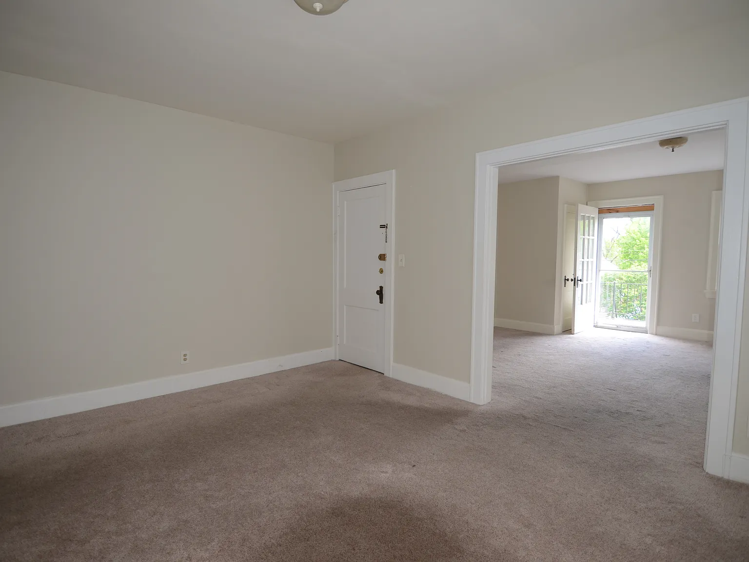 1 bed, 700 sqft, $950 — Photo 4