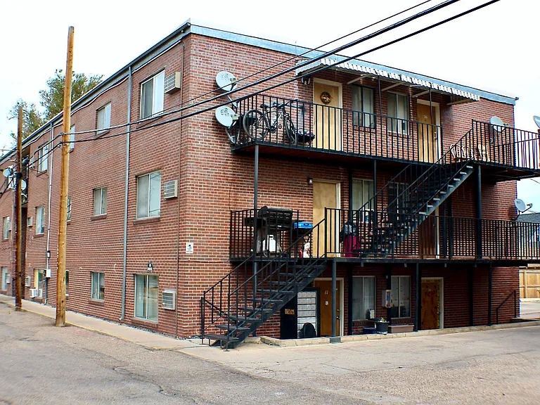 Knight Apartments and Sunlight Townhomes - located in historic downtown Greeley! — Photo 14