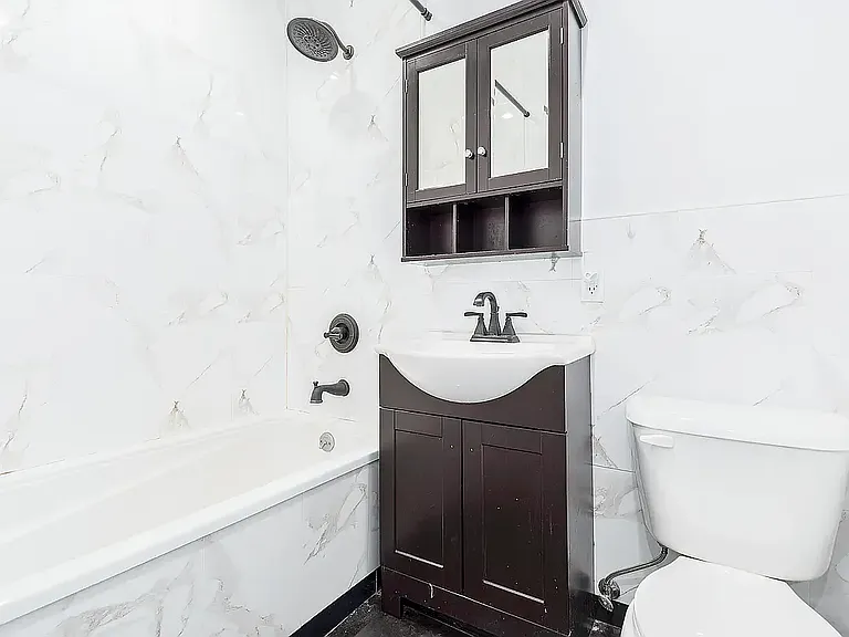 1212 Kings Hwy #2 — Photo 8