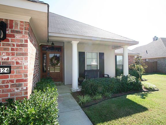 2nd image of 5824 Bluebonnett Dr