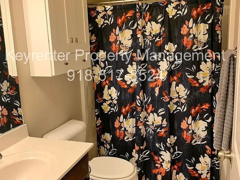 11108 N 146th East Ave — Photo 8