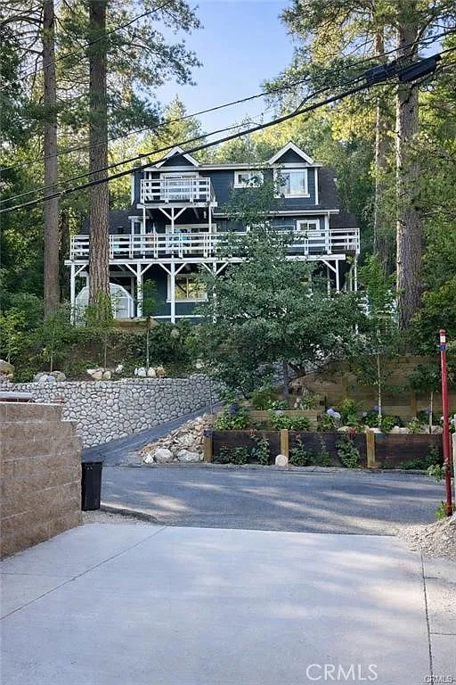4 bed, 2.5 bath, 2746 sqft, $4,900 — Photo 3