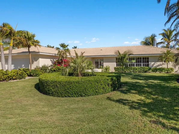 946 Whelk Dr, Sanibel, FL 33957