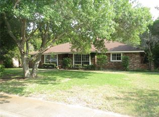 1110 Redman Ln, Duncanville, TX 75137