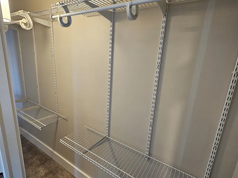 Terrace Heights Apartments — Photo 40