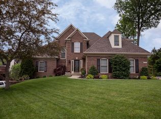 12111 Preakness Ct, Louisville, KY 40299