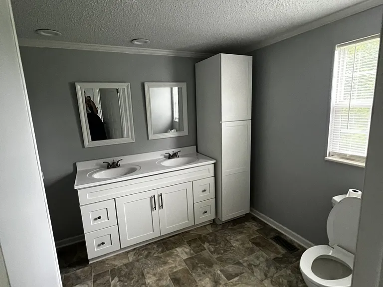 1098 Victory Ln — Photo 13