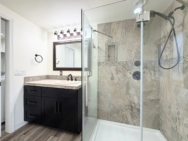 304 W Willis St — Photo 12