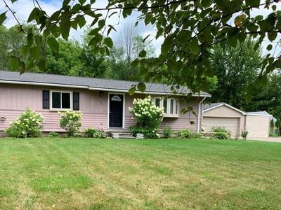 1255 Hessen Rd, Columbus, MI, 48063