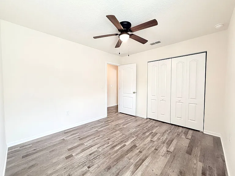 7838 Meadow Walk Ln — Photo 22