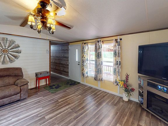 5th image of 118 High Point Dr