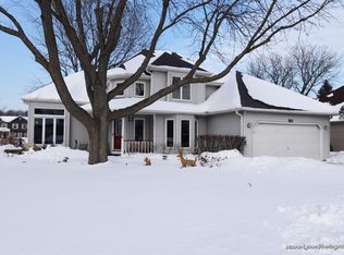 90 Briarcliff Rd, Montgomery, IL 60538