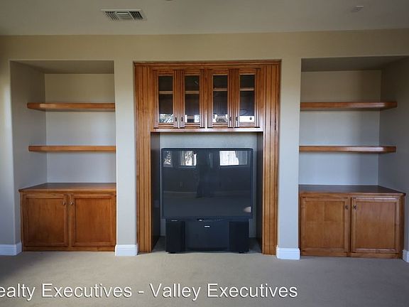 3rd image of 1151 Tulloch Dr