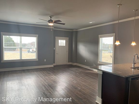 4th image of 2940 Highway 31 W APT D106