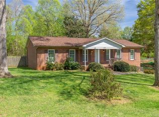 306 Maplewood Dr, Morganton, NC 28655