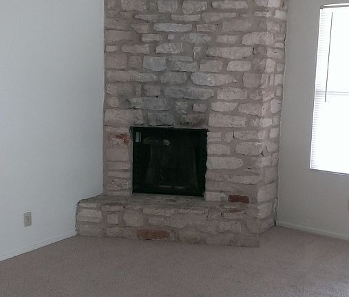 2nd image of 602 Bracewood Cir APT D