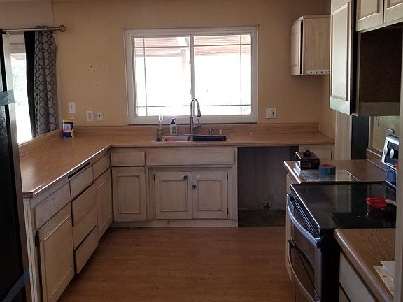 5th image of 934 Haight Ct