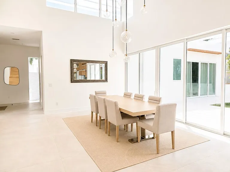 Roberts Bay Ln — Photo 5