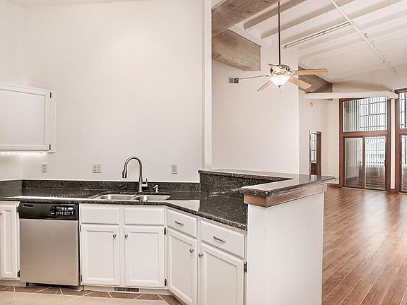 2nd image of 611 N Park Ave APT 307