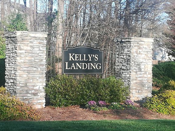 2nd image of 2021 Lake Vista Dr