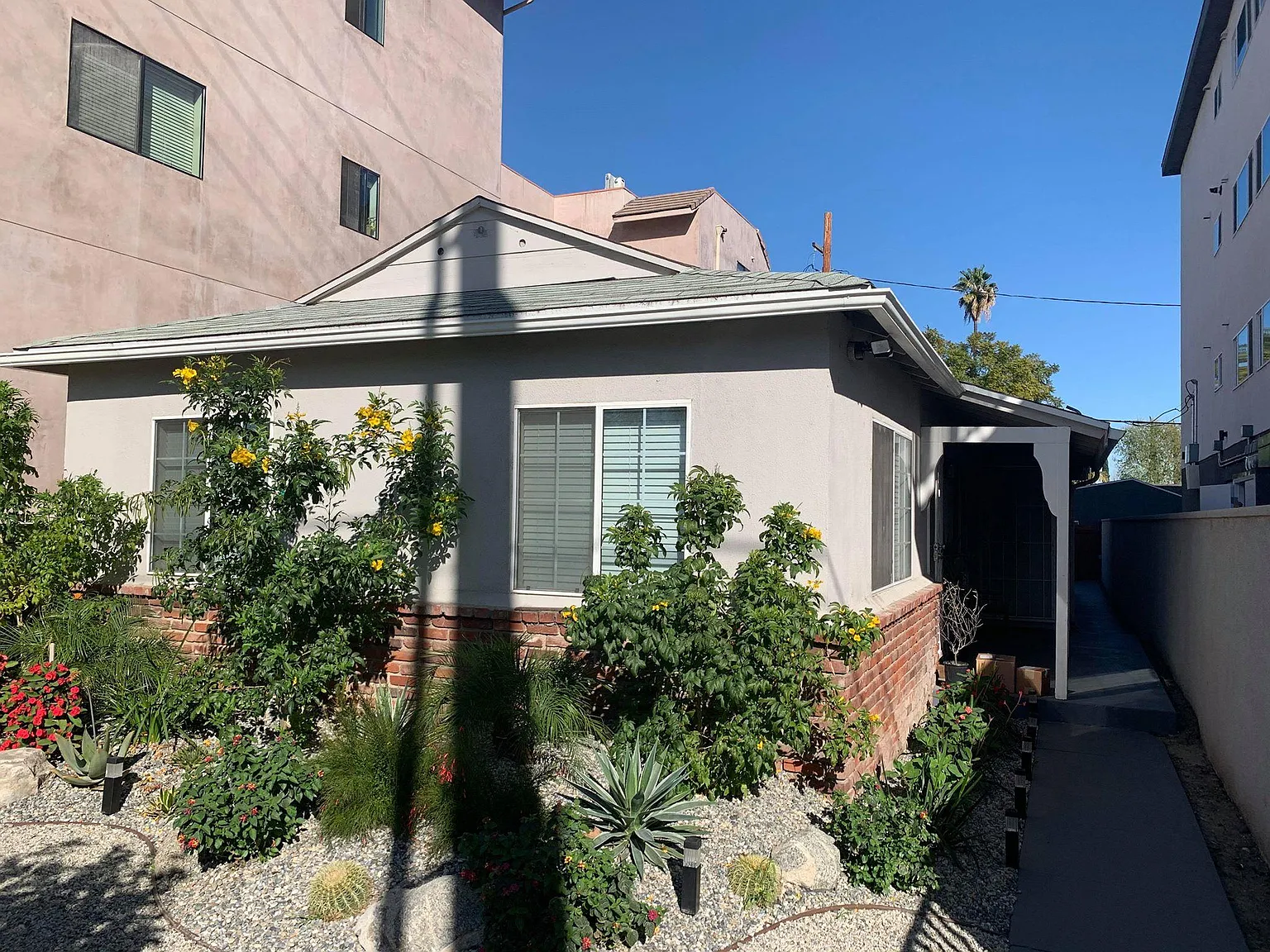 4970 Sepulveda Blvd — Photo 3
