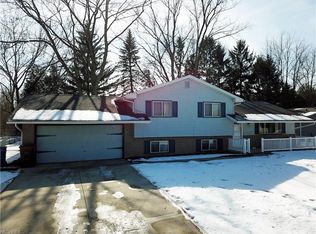 1136 Tait Rd, Akron, OH 44319