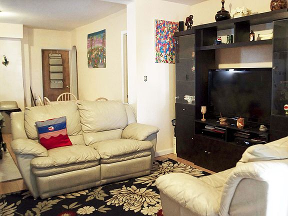 4th image of 8718 Avenue L